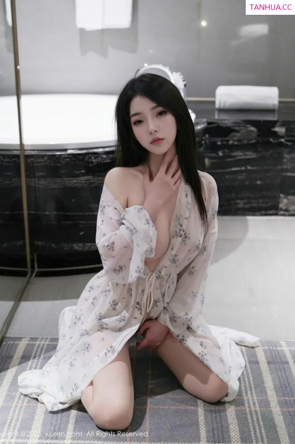   [XiuRen]高清写真图 2025.11.14 No.10988 烧烧小桃 性感长裙第34张图片